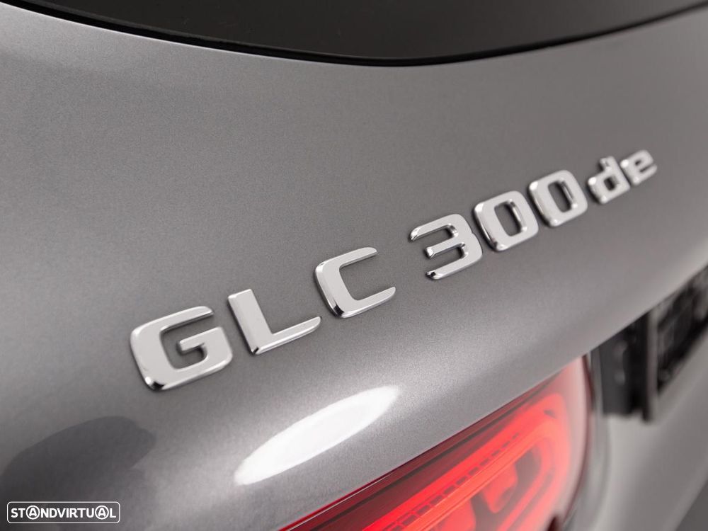 Mercedes-Benz GLC 300 de 4Matic 9G-TRONIC AMG Line - 19