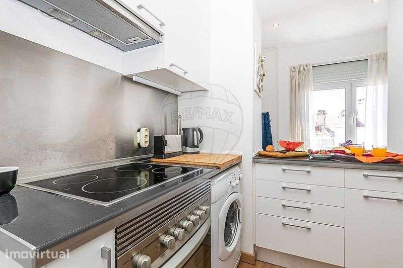 Apartamento T2 à venda em Lisboa - Grande imagem: 2/12