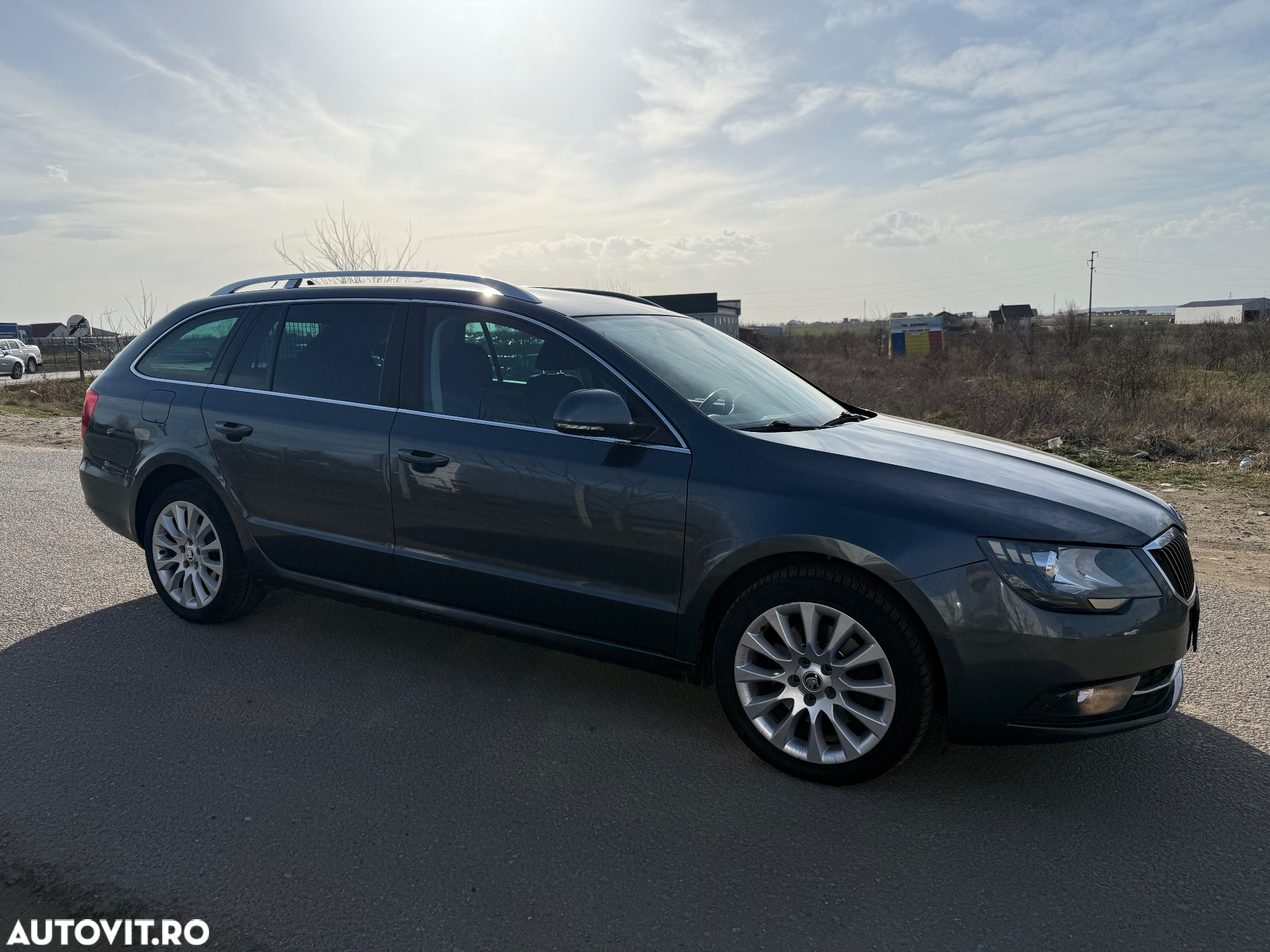 Skoda Superb 2.0 TDI DSG Active - 11