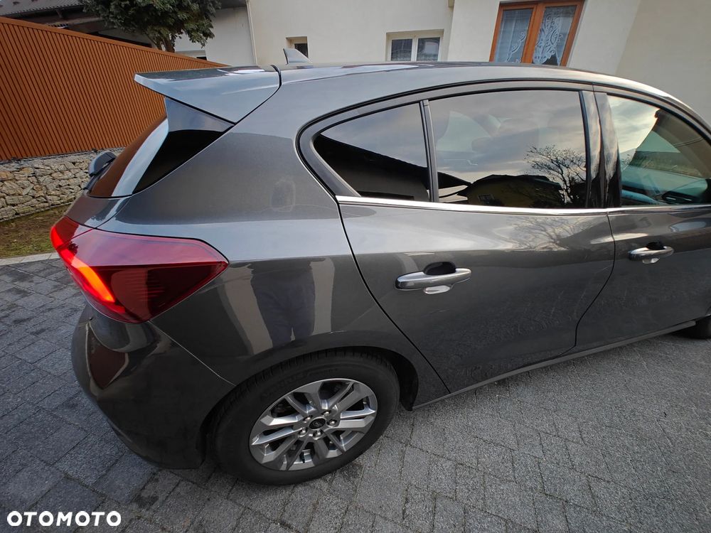 Ford Focus 1.0 EcoBoost STart-Stopp-System TITANIUM - 13