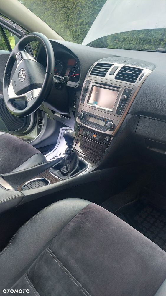 Toyota Avensis - 7