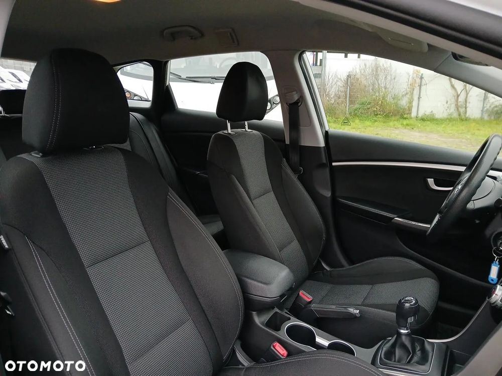 Hyundai i30 1.6 CRDi BlueDrive Classic + - 18