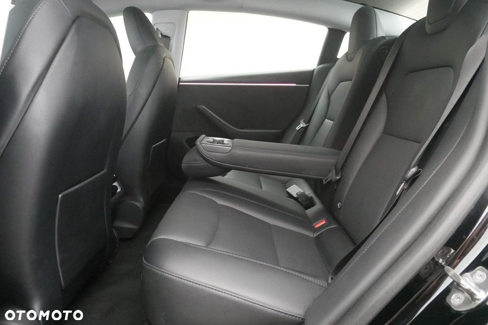 Tesla Model 3 - 15