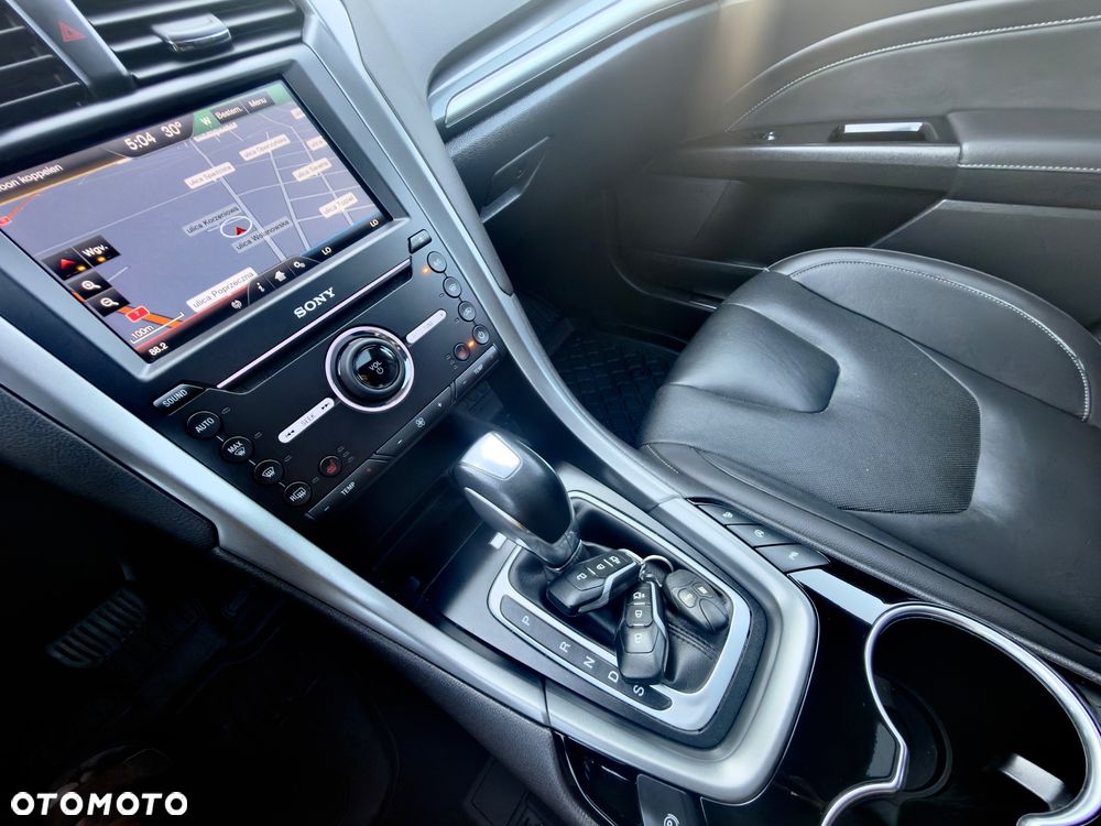 Ford Mondeo 2.0 TDCi STart-Stopp PowerShift-Aut ST-Line - 29