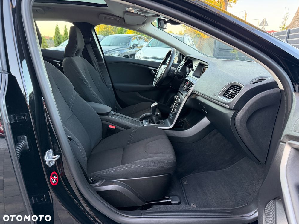 Volvo V40 Cross Country D2 Kinetic - 24