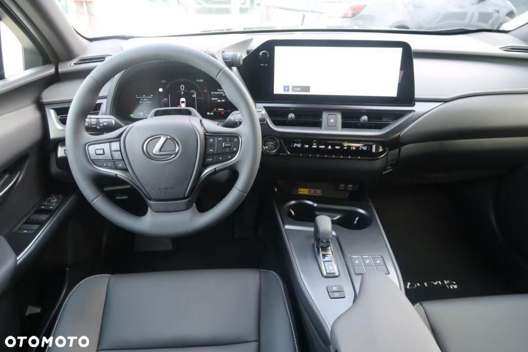 Lexus UX - 7