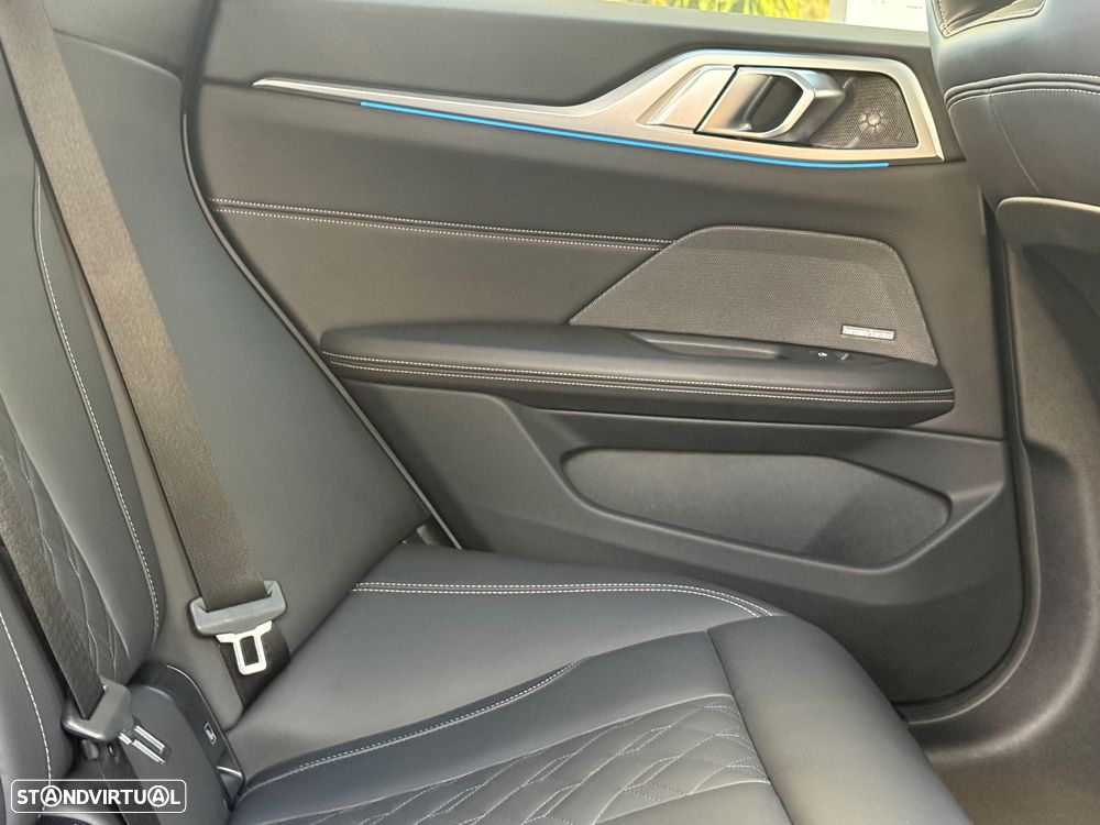 BMW i4 M50 - 10