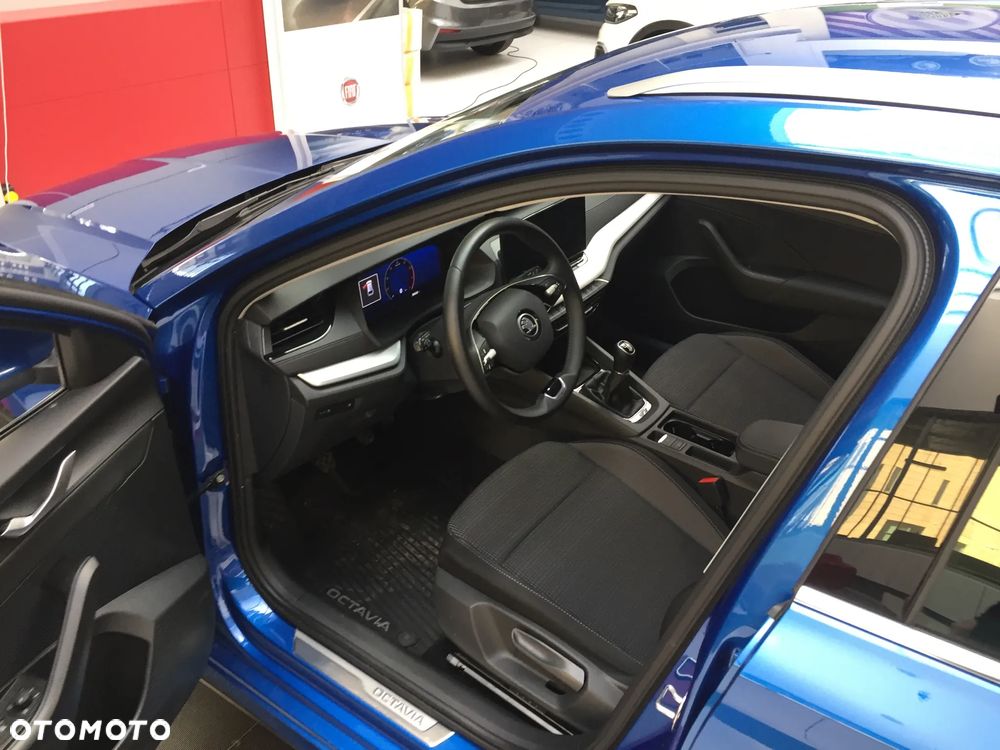 Skoda Octavia 1.5 TSI Business - 11