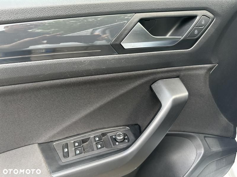 Volkswagen T-Roc 1.5 TSI GPF ACT Premium - 25