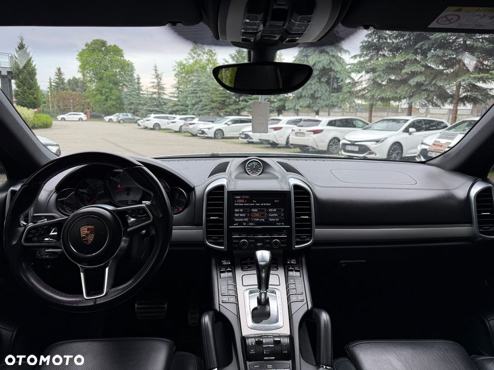 Porsche Cayenne - 10