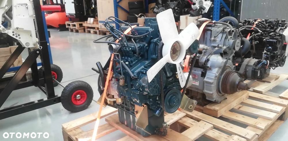 SILNIK Kubota D1005 23.5 kW IDEALNY 8942 NETTO - 1