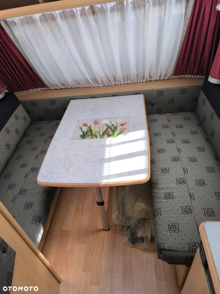 Dethleffs EF2 Camper - 12