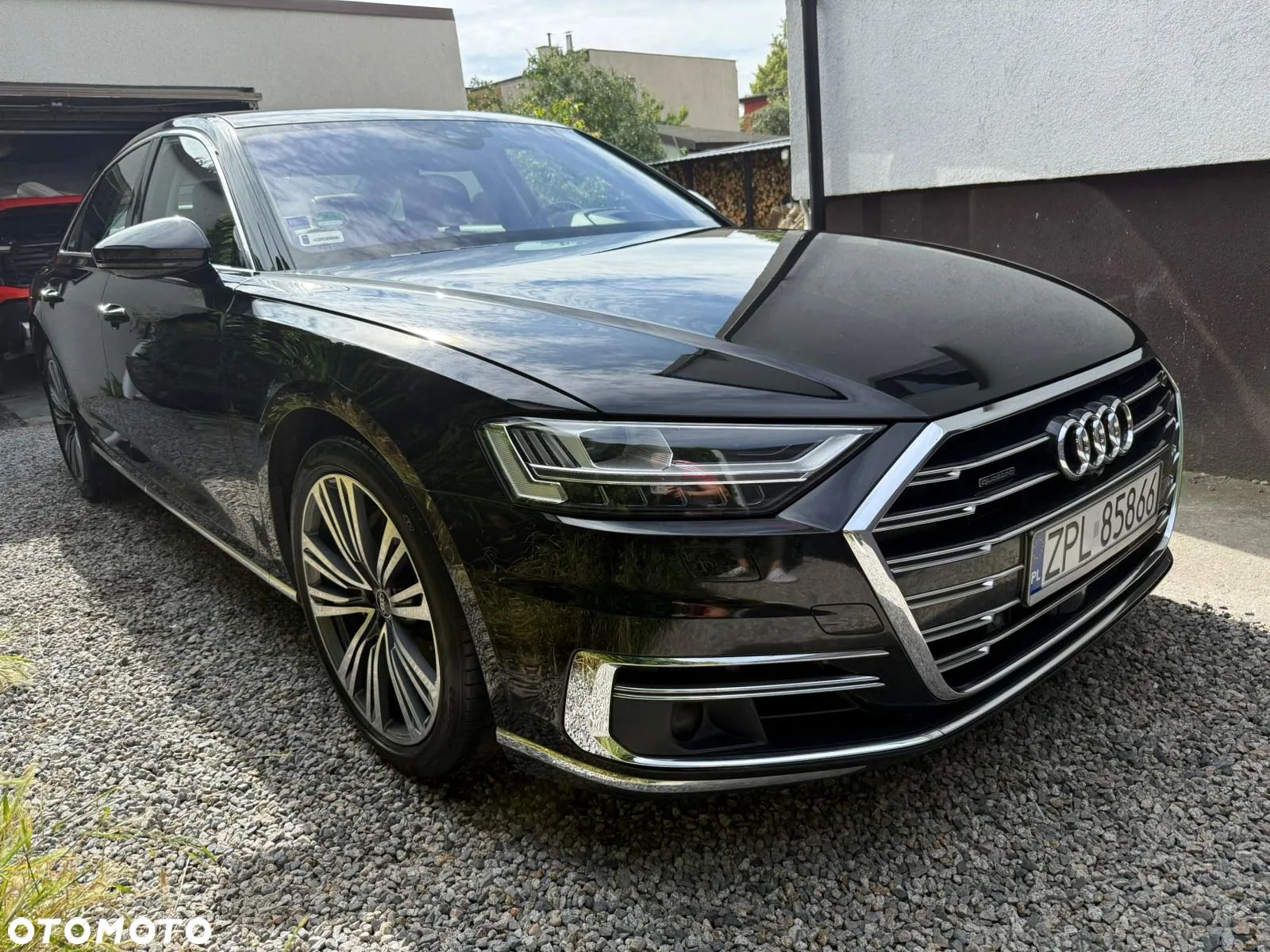 Audi A8 - 1