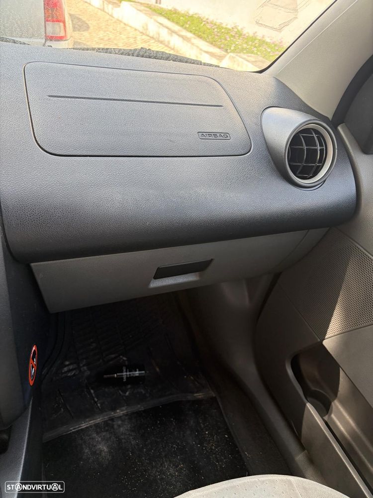 Ford Fiesta 1.4 Ghia - 13