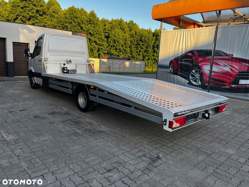 Mercedes-Benz Sprinter - 14