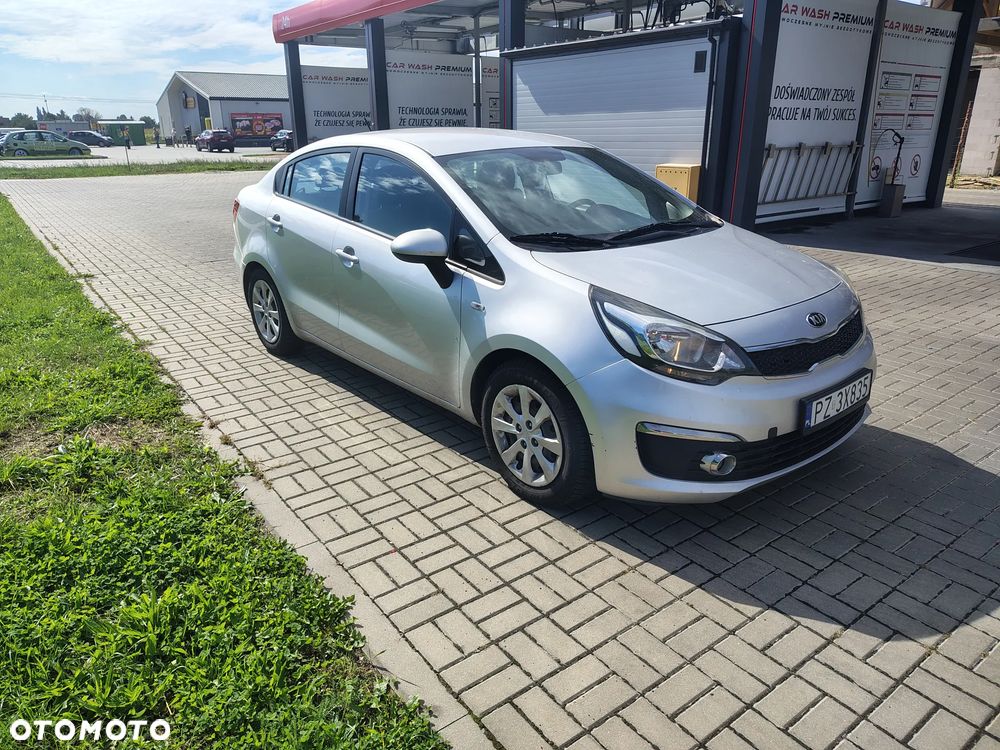 Kia Rio - 1