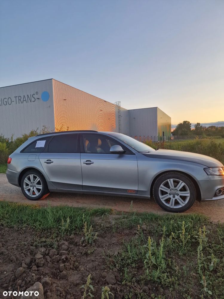 Audi A4 Avant 2.0 TFSI Quattro S tronic - 9