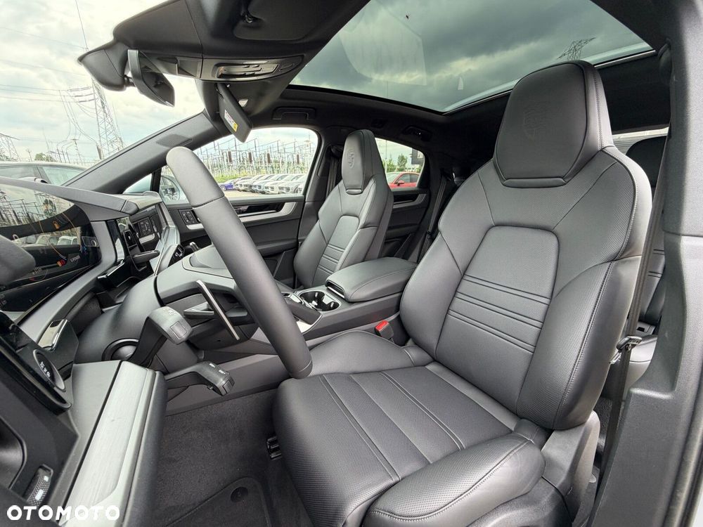 Porsche Cayenne - 24