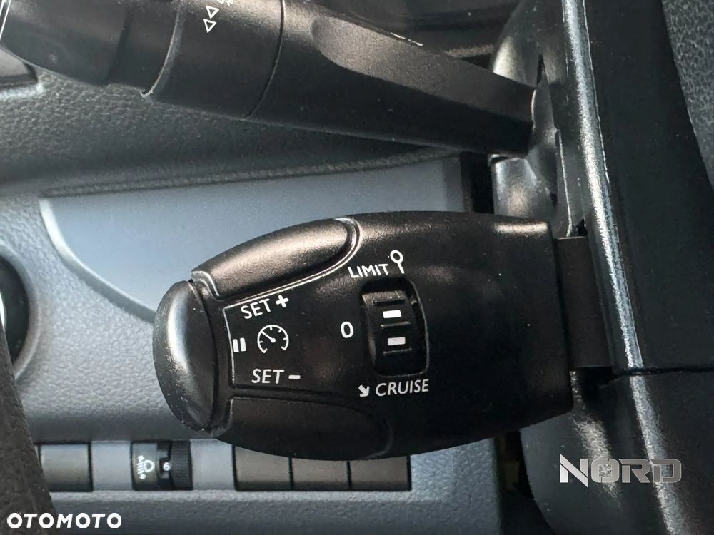 Peugeot Expert 2.0 4x4 Standard Premium - 26