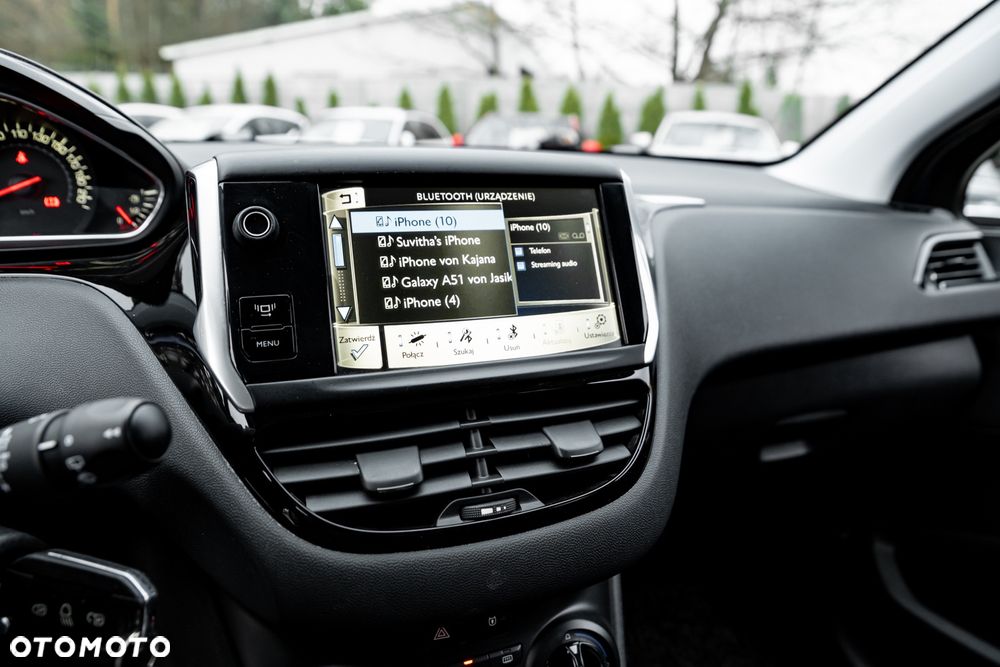 Peugeot 208 PureTech 82 Allure - 32