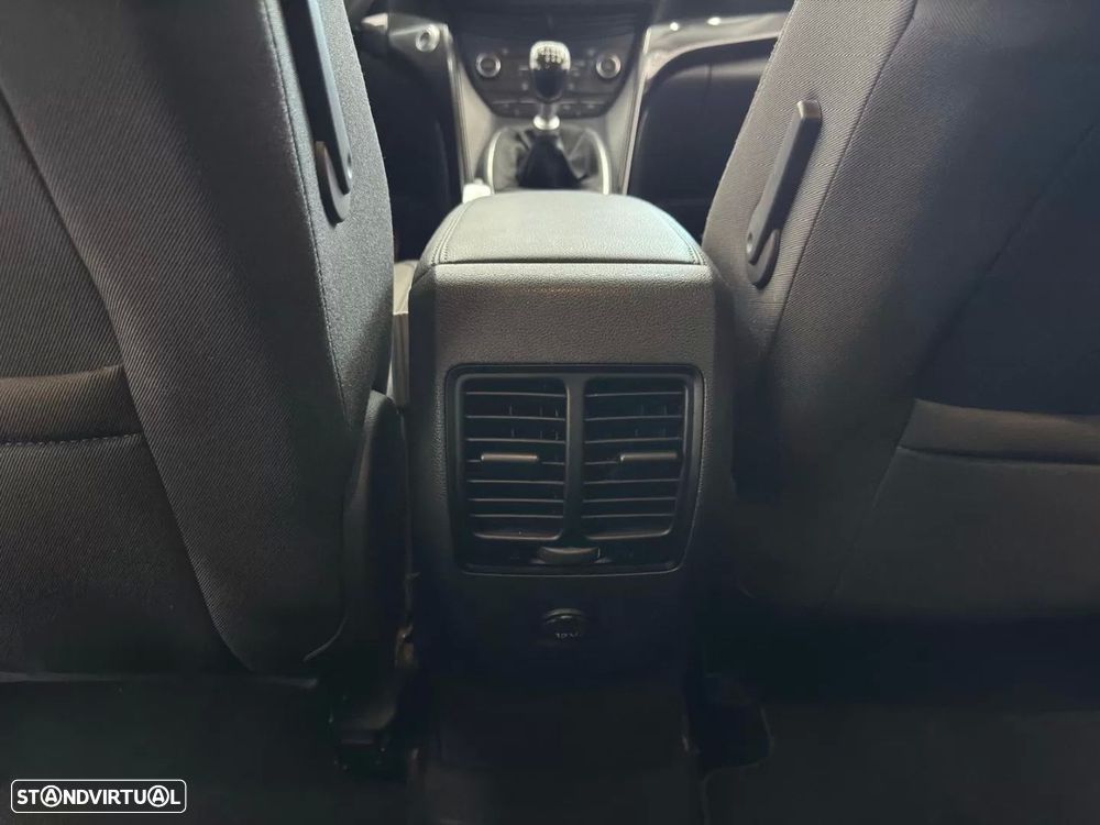 Ford C-Max 1.5 TDCi Titanium S/S - 30