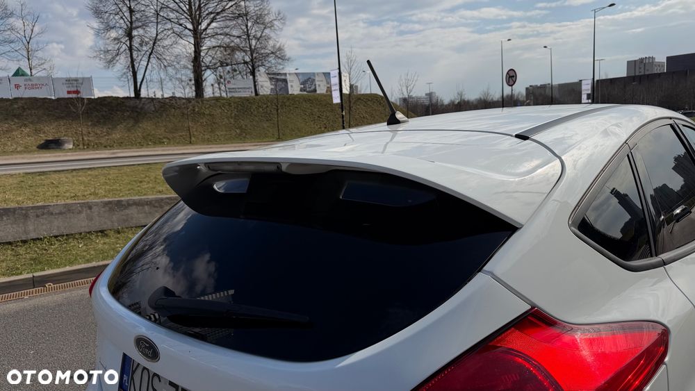 Ford Focus 2.0 TDCi ST PowerShift - 11