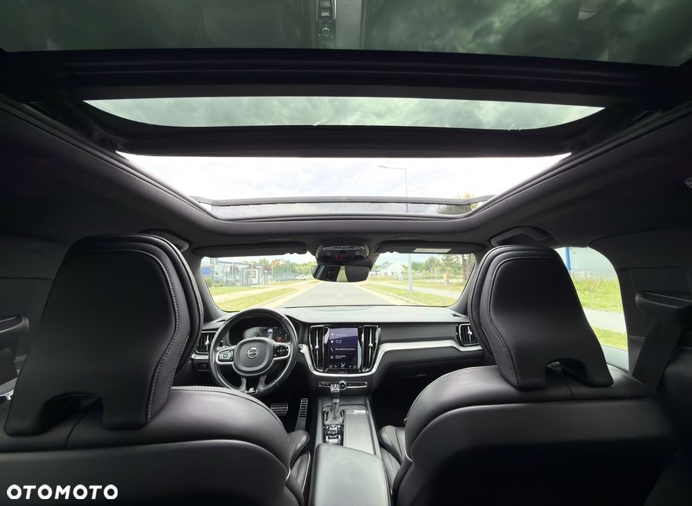 Volvo V60 D4 Geartronic R-Design - 35