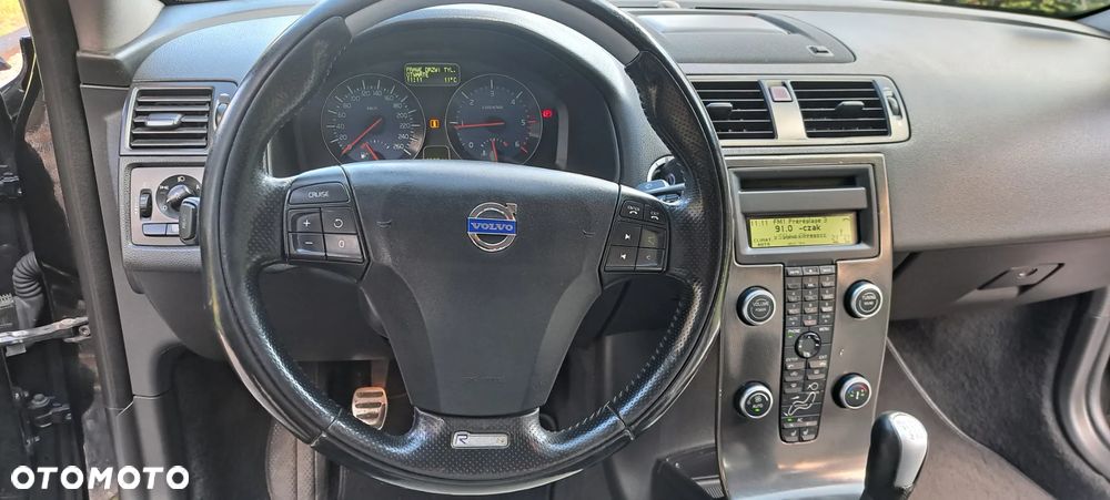 Volvo S40 D2 DRIVe R-Design - 12