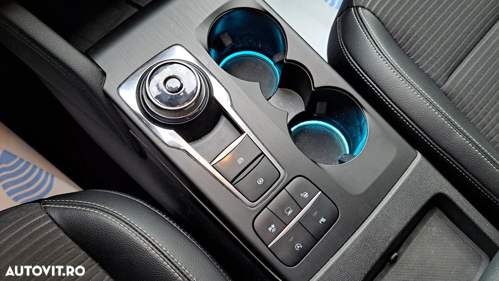 Ford Kuga 2.0 EcoBlue 4x4 Aut. TITANIUM X - 27