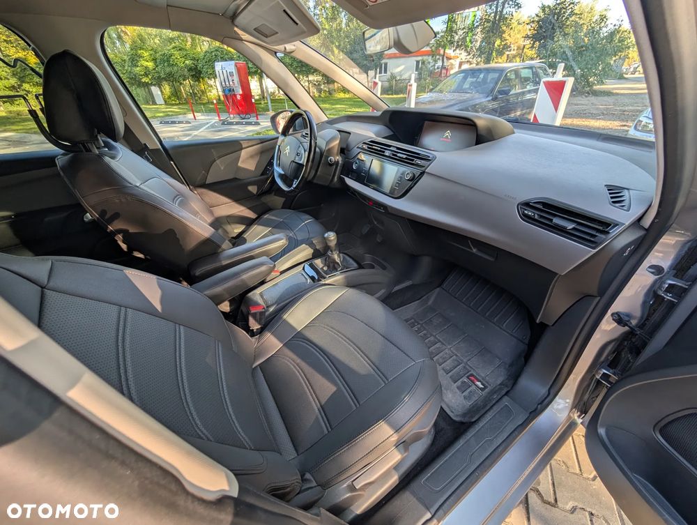 Citroën C4 Picasso - 12