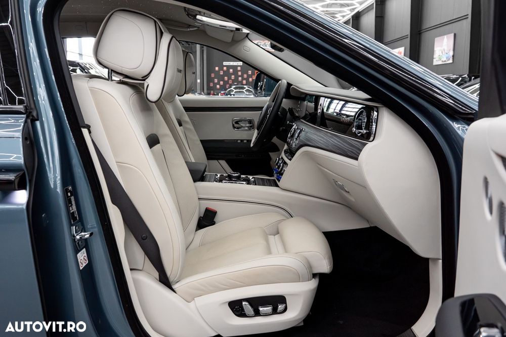Rolls-Royce Ghost EWB - 15