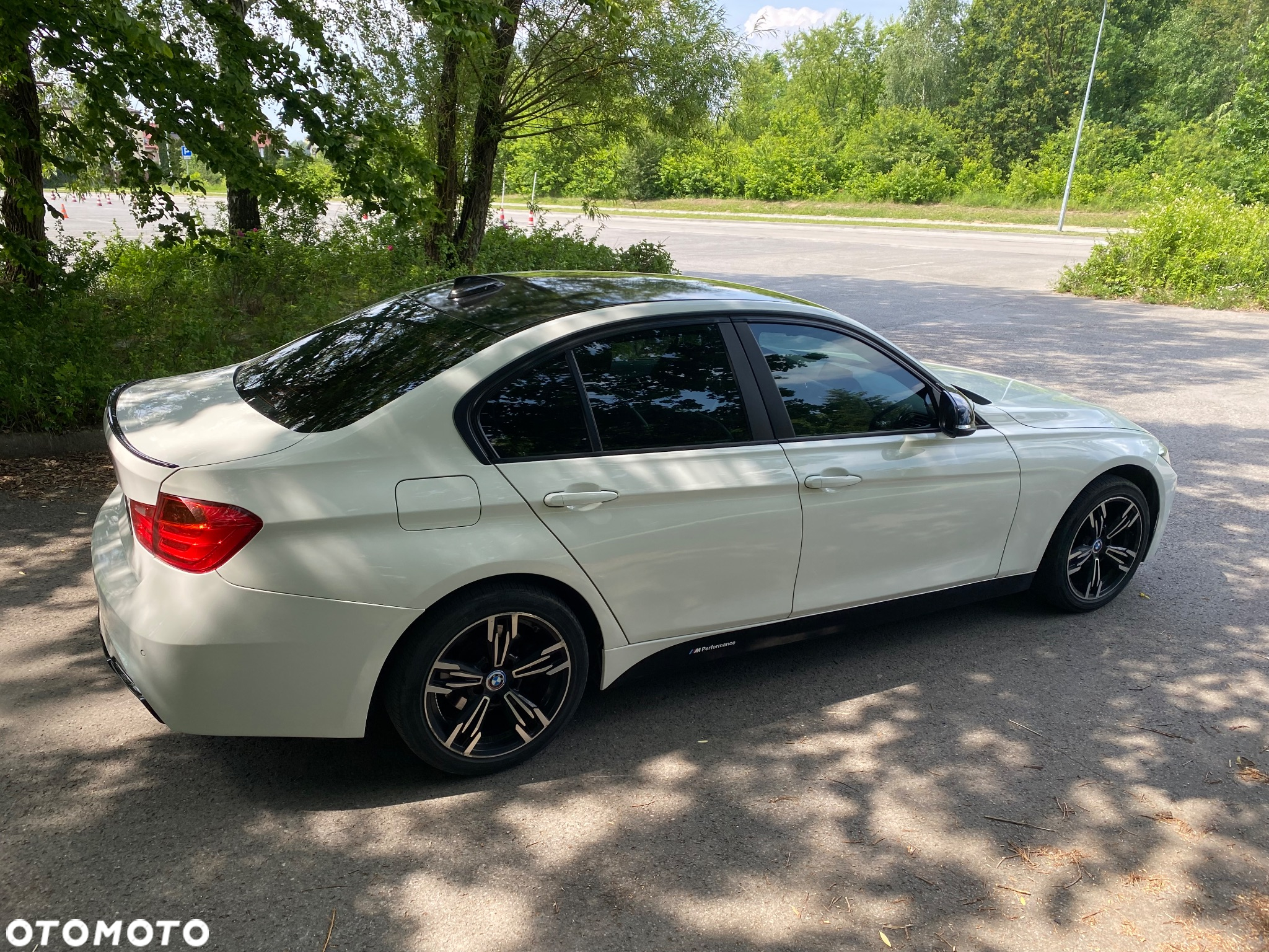 BMW Seria 3 320d Touring Luxury Line - 9