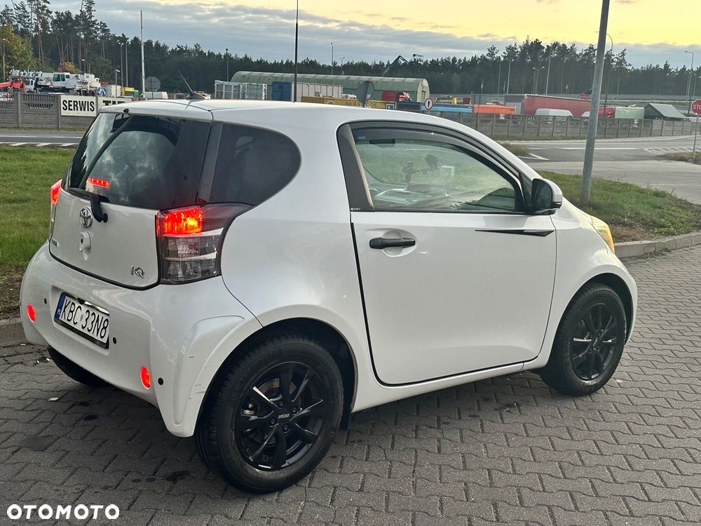 Toyota iQ 1.0 Luna - 2