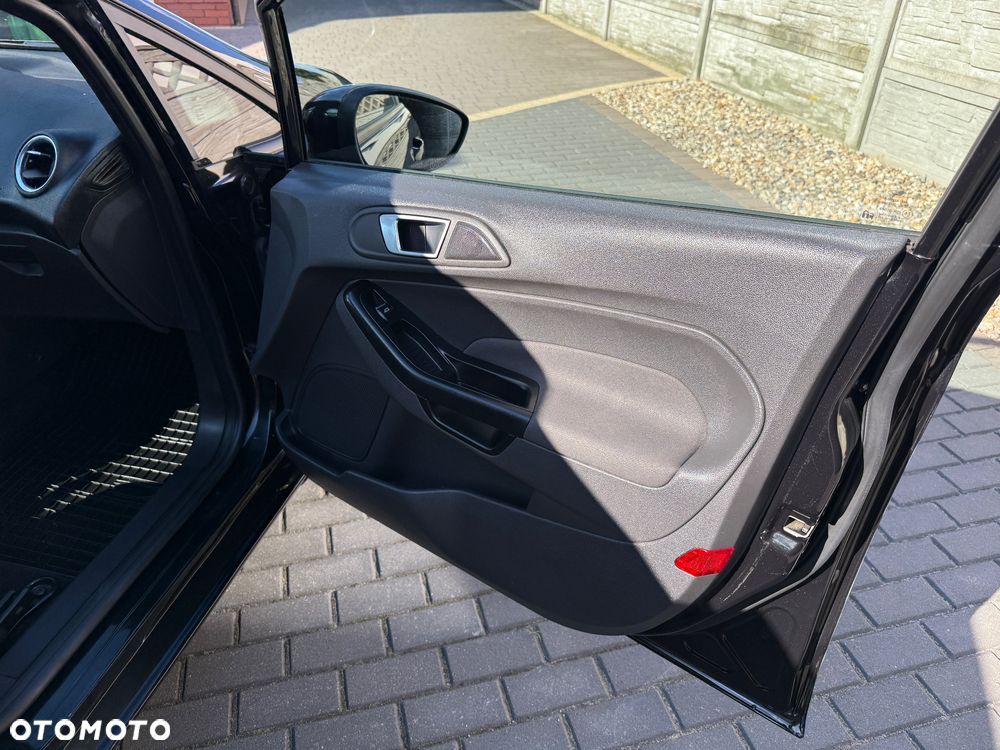 Ford Fiesta - 27