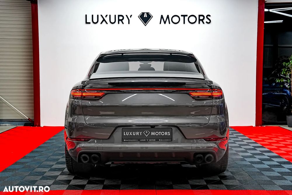 Porsche Cayenne Coupe E-Hybrid Tiptronic S Platinum Edition - 11