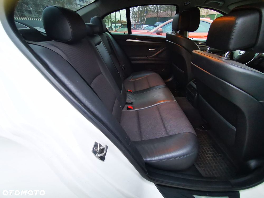 BMW Seria 5 520d - 13