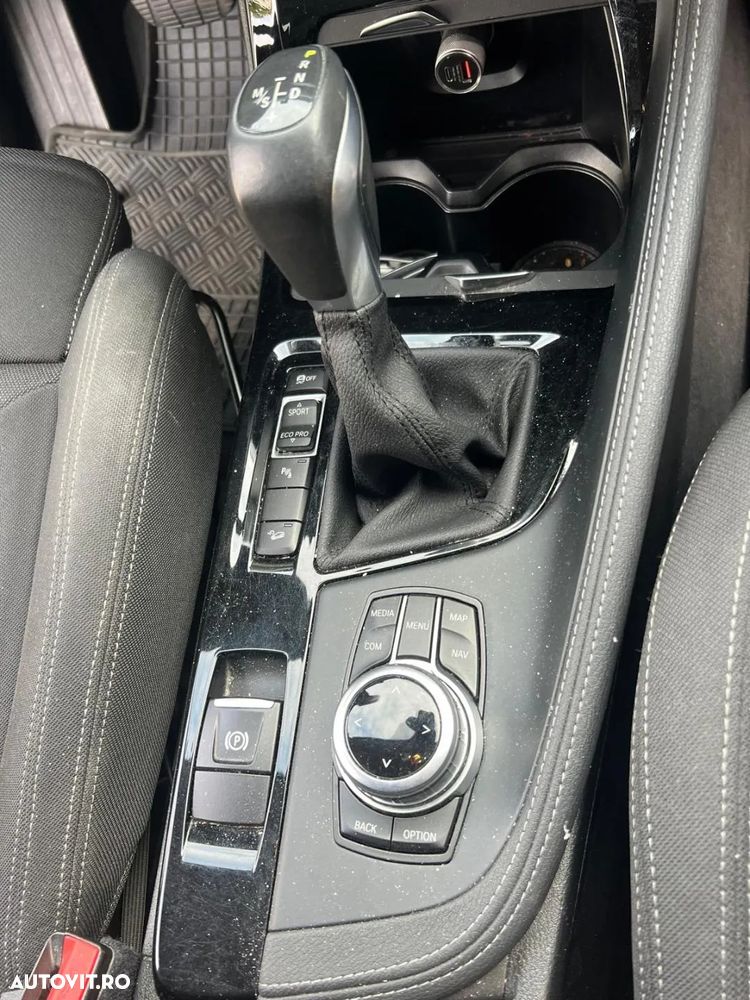 BMW X1 sDrive20i AT M Sport - 3