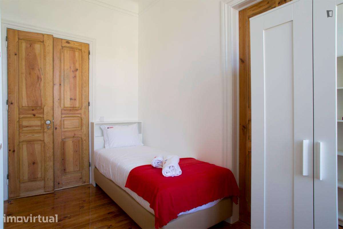 Quarto - localizado em Saldanha Lisbon - Grande imagem: 3/17