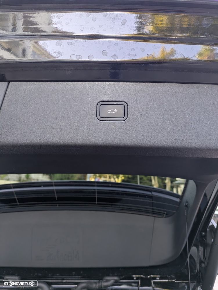 Volvo EX30 Single Motor Extended Range RWD Ultra - 19