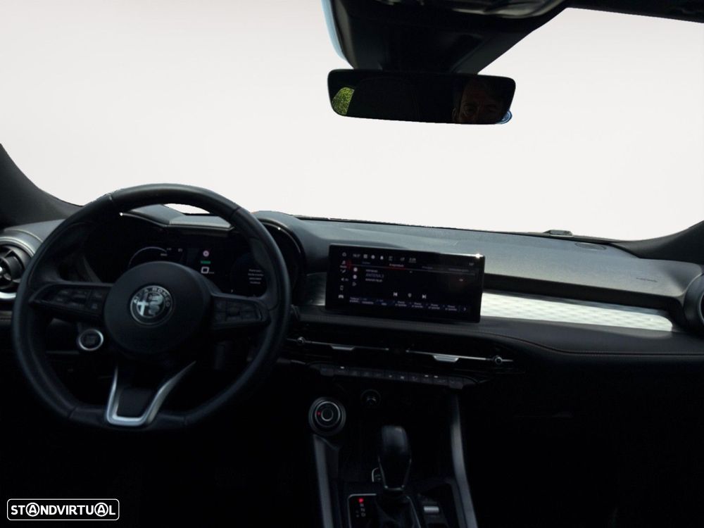Alfa Romeo Tonale 1.5 Hybrid Ti - 10