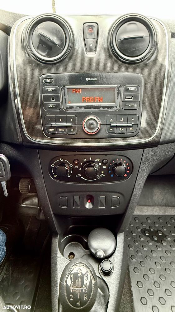 Dacia Logan 1.0 SCe Laureate - 10