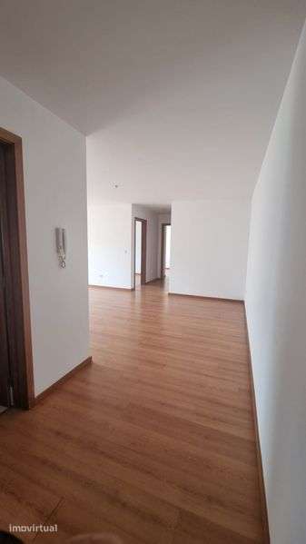 Apartamento T2 para arrendar - Grande imagem: 2/9