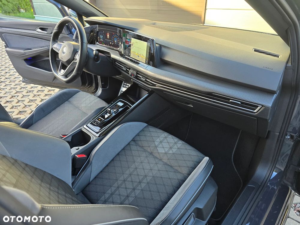 Volkswagen Golf Variant 2.0 TDI SCR DSG R-Line - 28