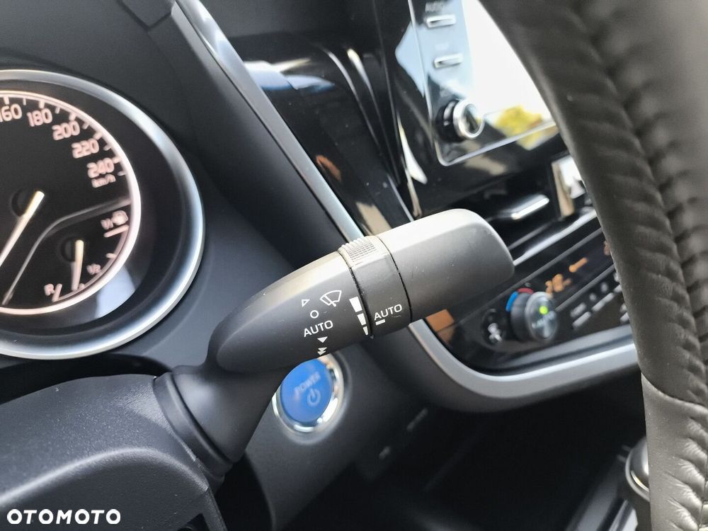 Toyota Camry 2.5 Hybrid Comfort CVT - 27