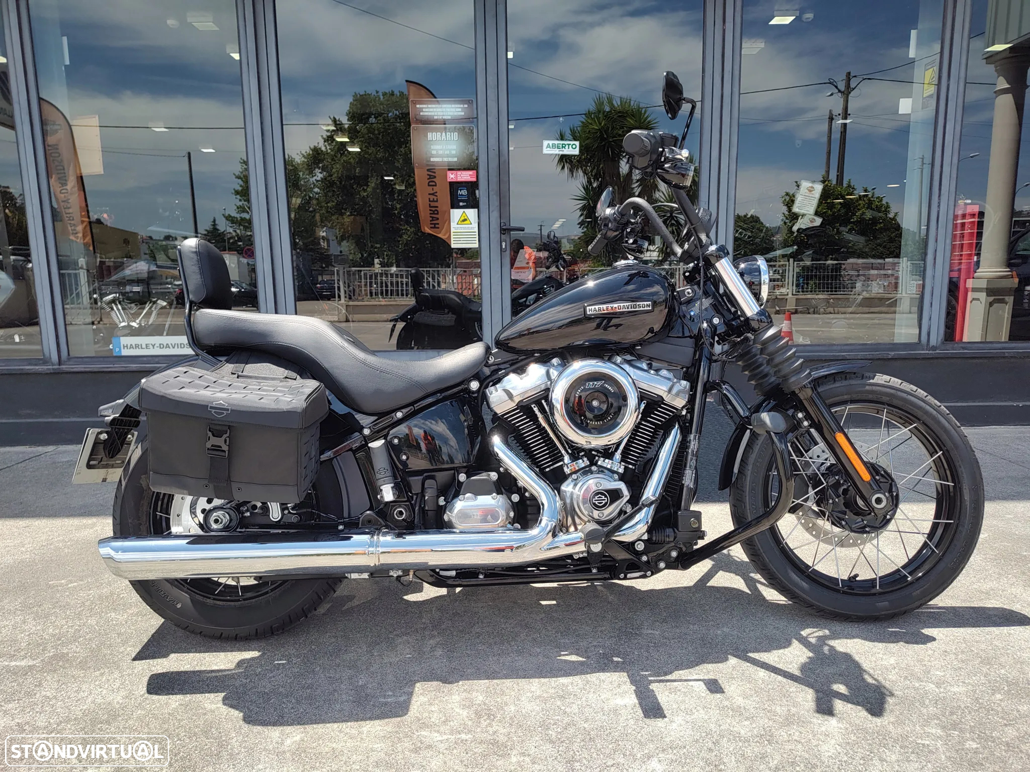 Harley-Davidson Street Bob 117 - 2