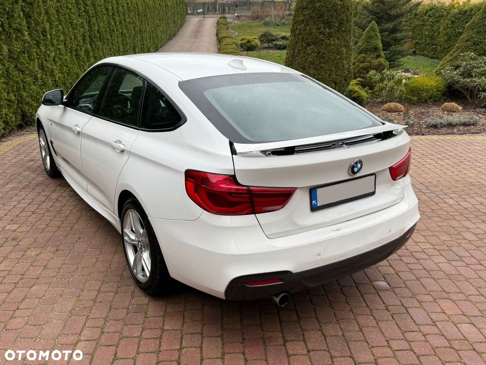 BMW 3GT 318d M Sport - 12