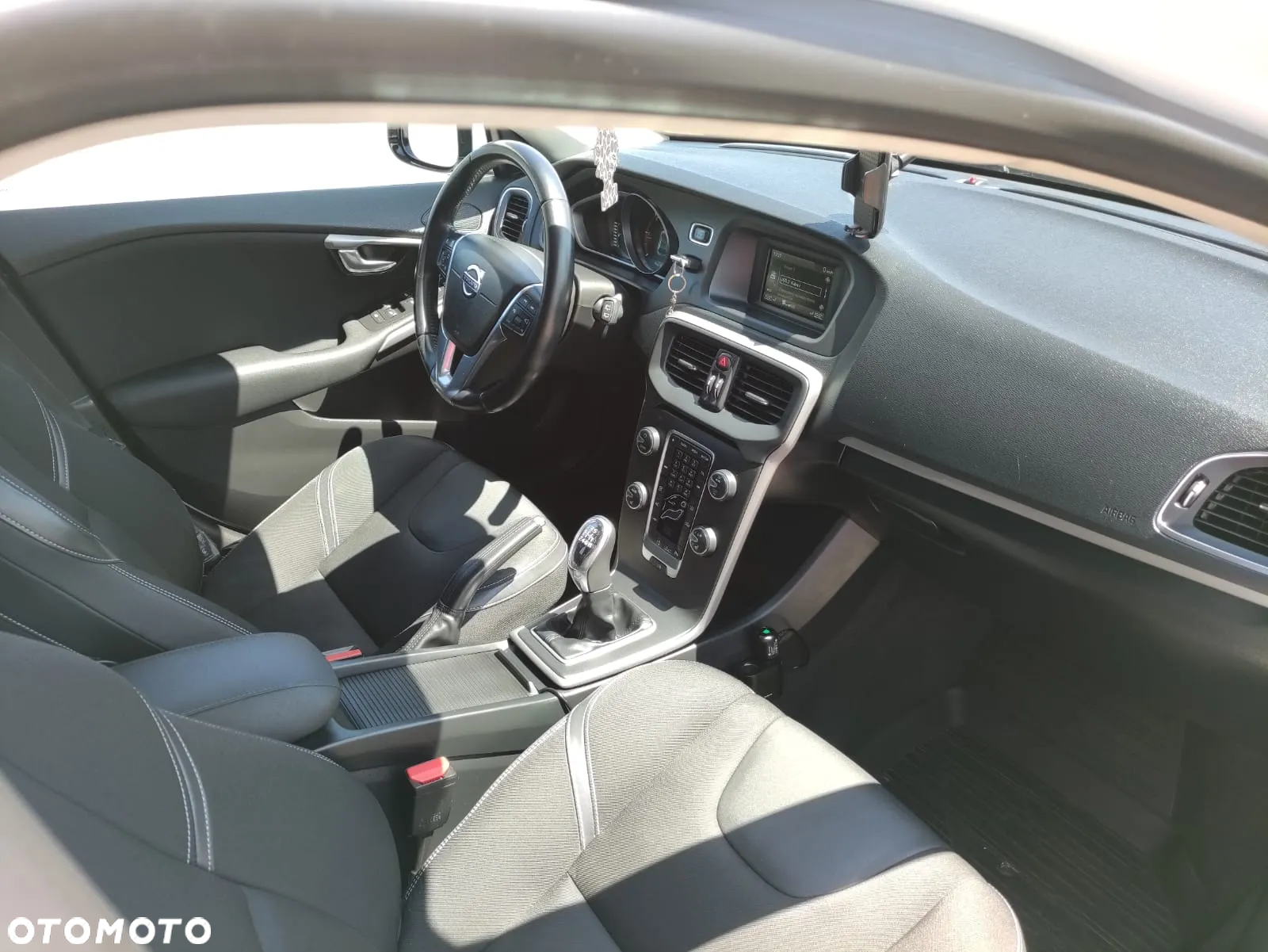 Volvo V40 D3 Momentum - 10
