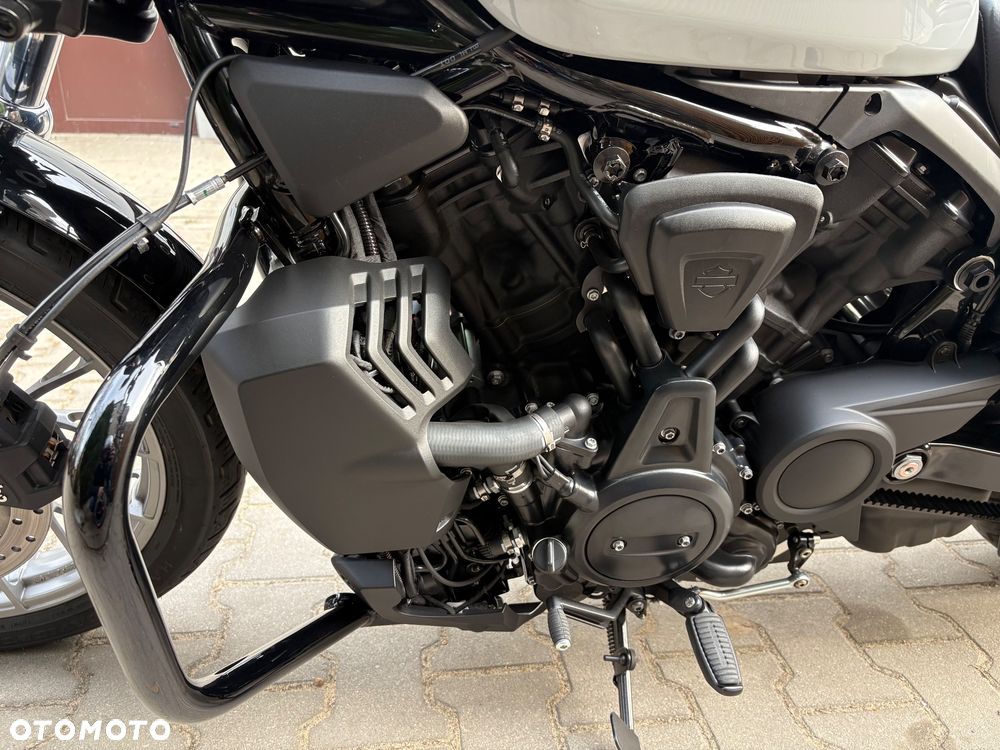 Harley-Davidson Sportster Nightster 975 - 29