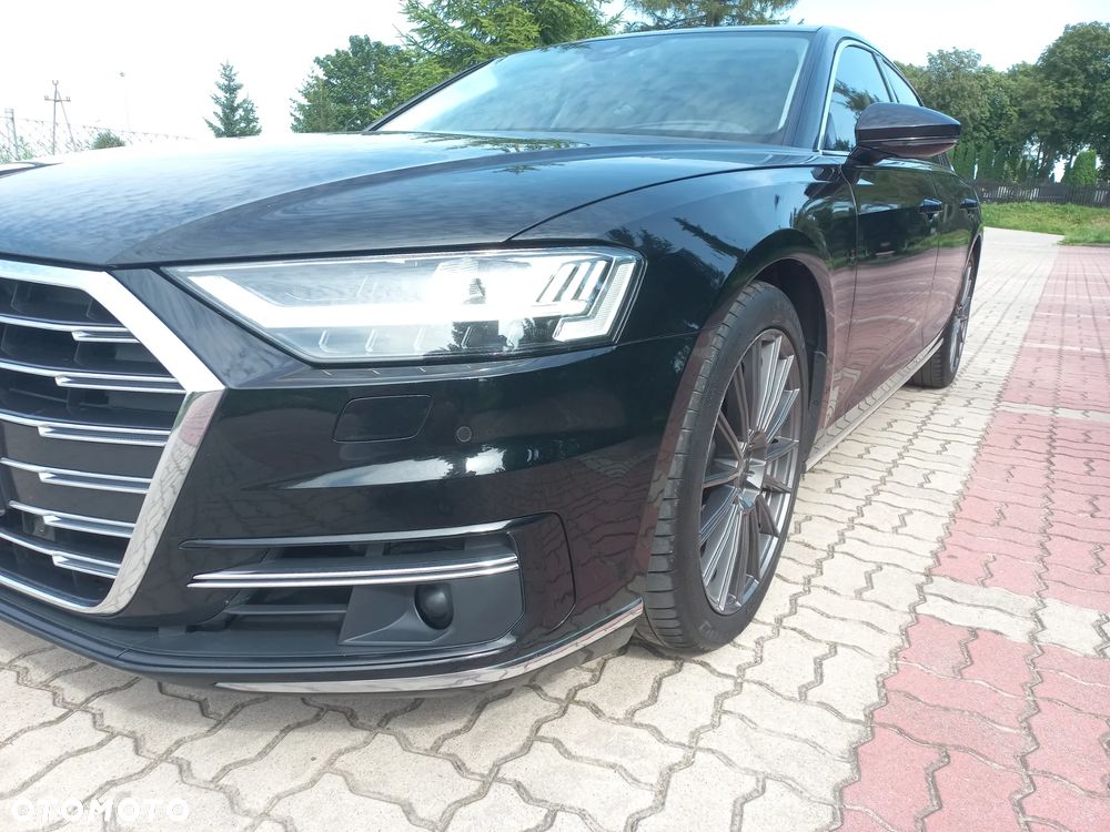 Audi A8 - 7