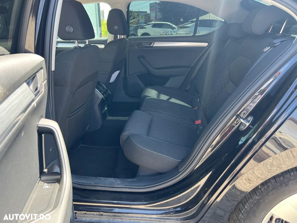 Skoda Superb 2.0 TDI DSG Ambition - 12